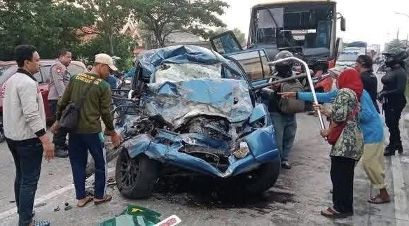 Kecelakaan Maut di Jalan Raya Duduksampeyan Gresik