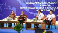 Beri Pembekalan Taruna Nusantara, Sekda Jateng: ASN Harus Siap Melayani, Bukan Dilayani Beri Pembekalan Taruna Nusantara, Sekda Jateng: ASN Harus Siap Melayani, Bukan Dilayani