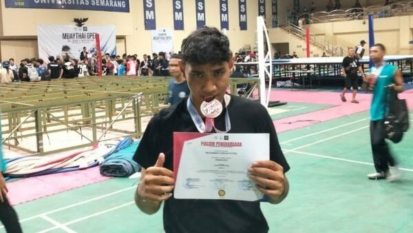 Mahasiswa USM Raih Perunggu di Kejuaraan Muaythai Open Se-Jawa