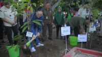 Semarang bersih dengan program Zero Waste oleh Wali Kota Agustina. Semarang bersih dengan program Zero Waste oleh Wali Kota Agustina.