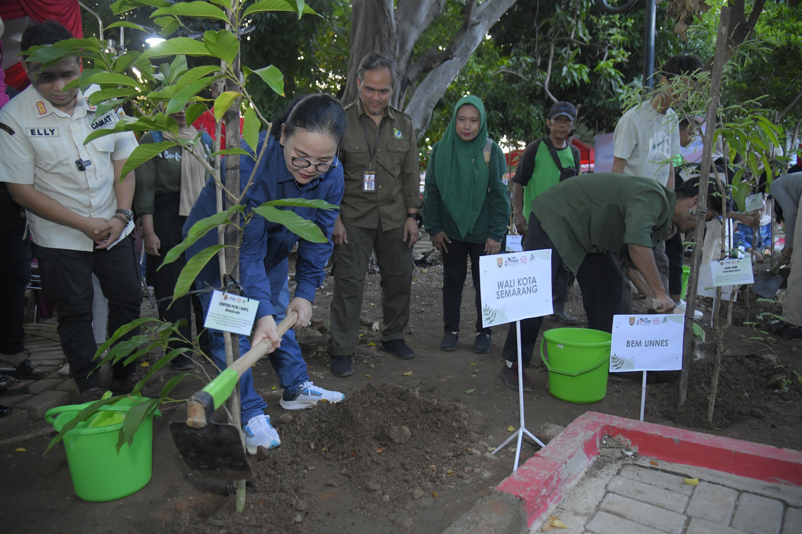 Semarang bersih dengan program Zero Waste oleh Wali Kota Agustina.