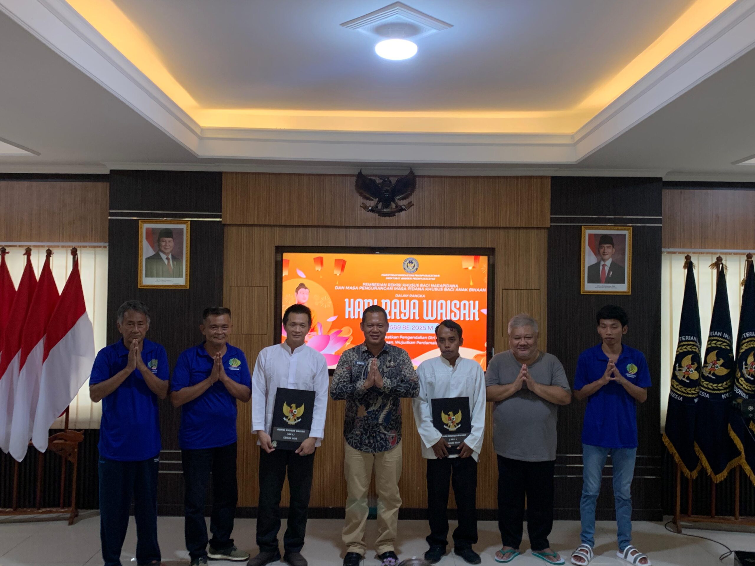 8 Napi Lapas Semarang Dapat Remisi Khusus Waisak.