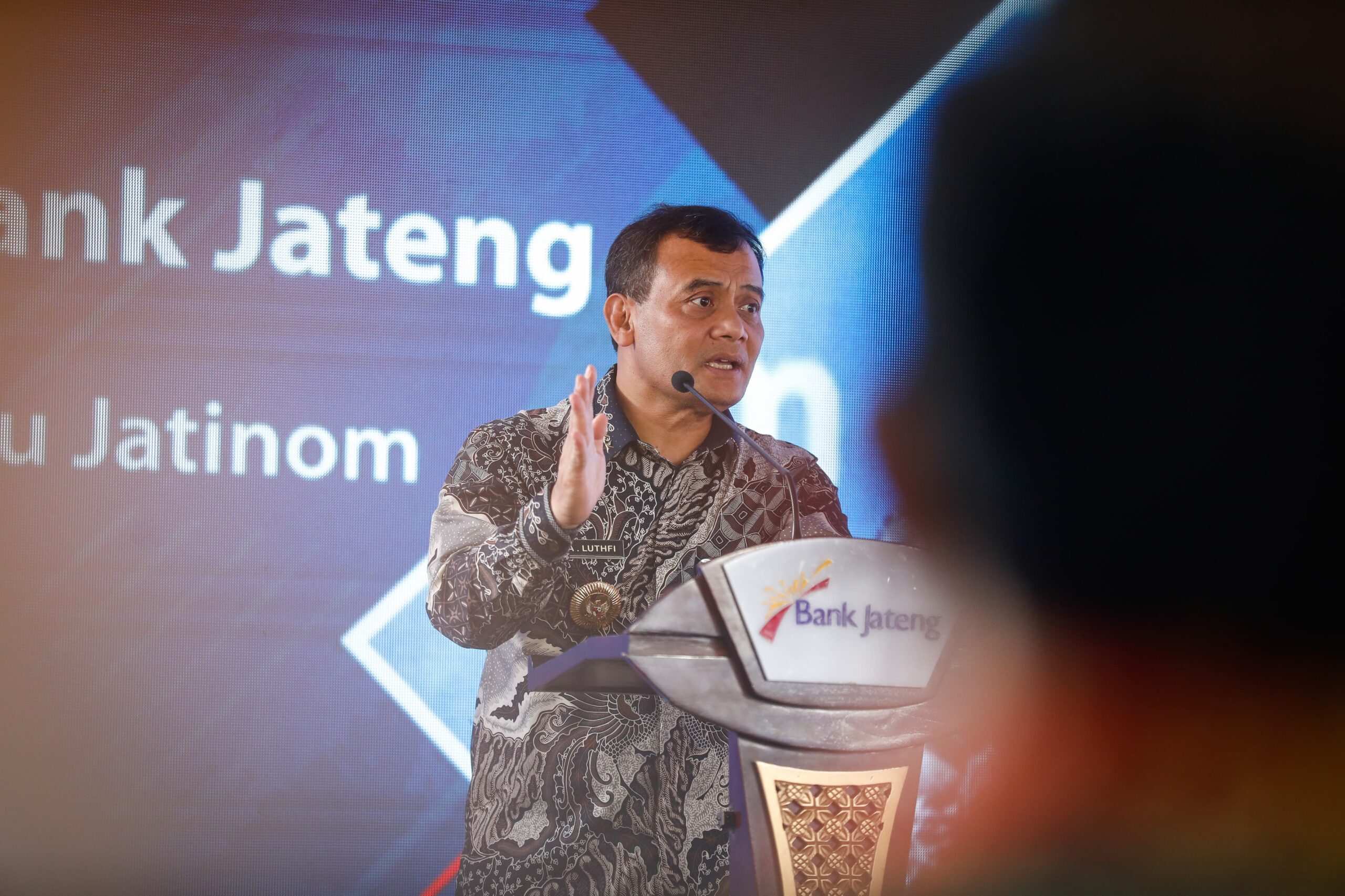 Bank Jateng Salurkan KUR ke 737 UMKM, Bernilai Ratusan Miliar Rupiah. Bank Jateng Salurkan KUR ke 737 UMKM, Bernilai Ratusan Miliar Rupiah.