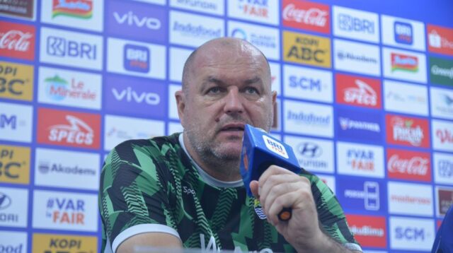 Pelatih Persib Bandung, Bojan Hodak (Foto: persib.co.id)