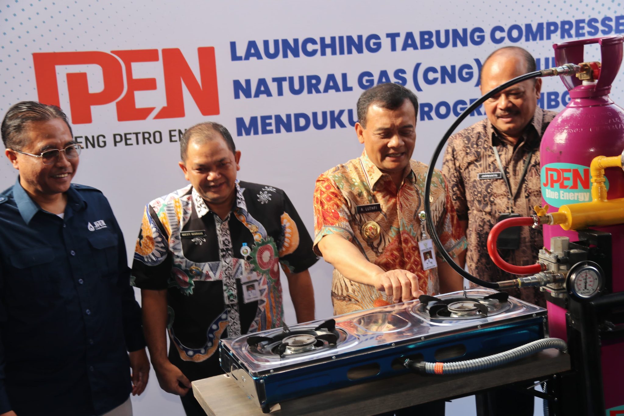 Peluncuran compressed natural gas (CNG)