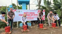 Wakil Bupati Nur Arifah saat menghadiri baksos Polres Semarang menyalurkan air bersih Wakil Bupati Nur Arifah saat menghadiri baksos Polres Semarang menyalurkan air bersih