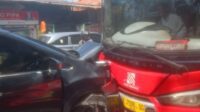 Oplus_131072 Insiden Xpander Tabrak Bus Trans Semarang di Jalan Abdurrahman Saleh, Kamis 26 Juni 2025.