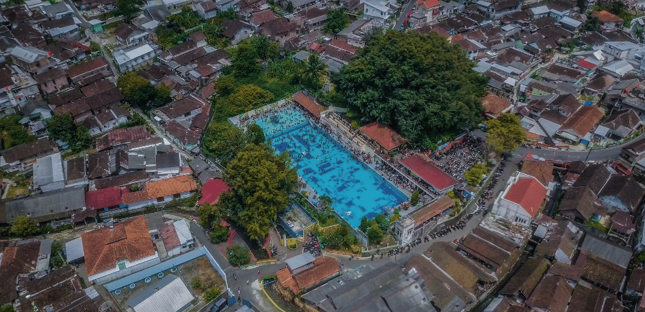Kolam renang Kalitaman Salatiga