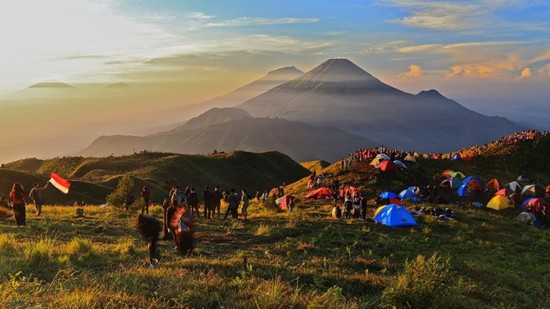 Sunrise Camp Gunung Prau Jawa Tengah