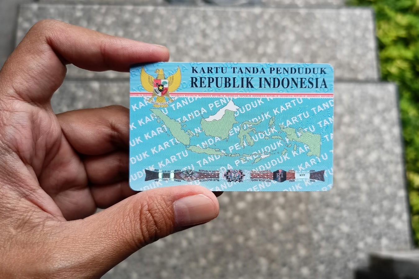 Ilustrasi KTP (matasemarang.com/ Ade Lukmono)