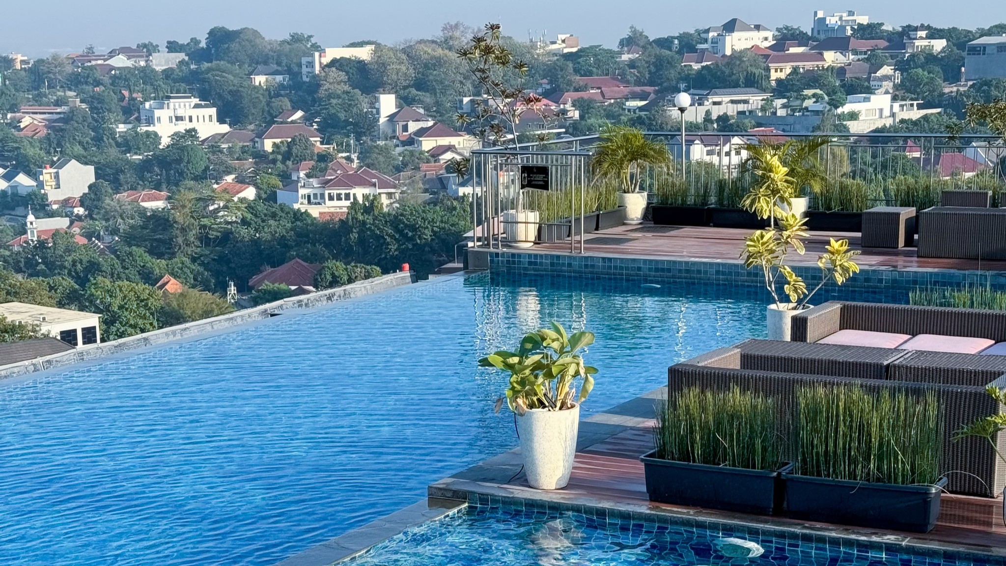 Grand Edge Hotel Semarang