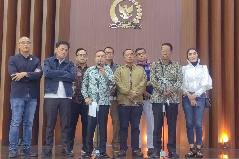DPR Tom Lembong