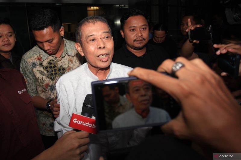 Mantan Ketua DPRD Jawa Timur Kusnadi