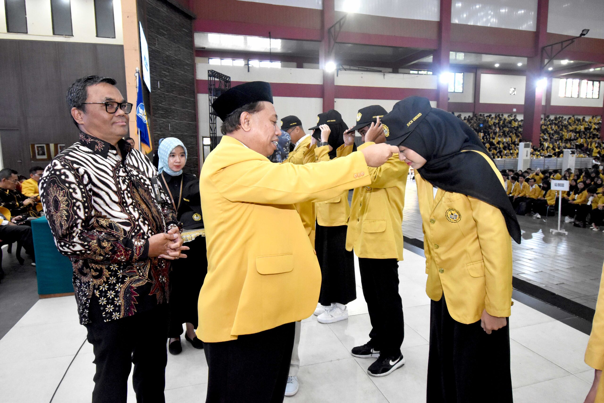 Upacara pelepasan KKN UnsoedUpacara pelepasan KKN Unsoed Upacara pelepasan KKN Unsoed