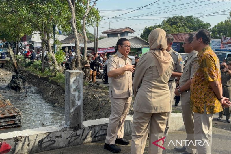 Gubernur DKI Jakarta Gubernur DKI Jakarta Pramono Anung