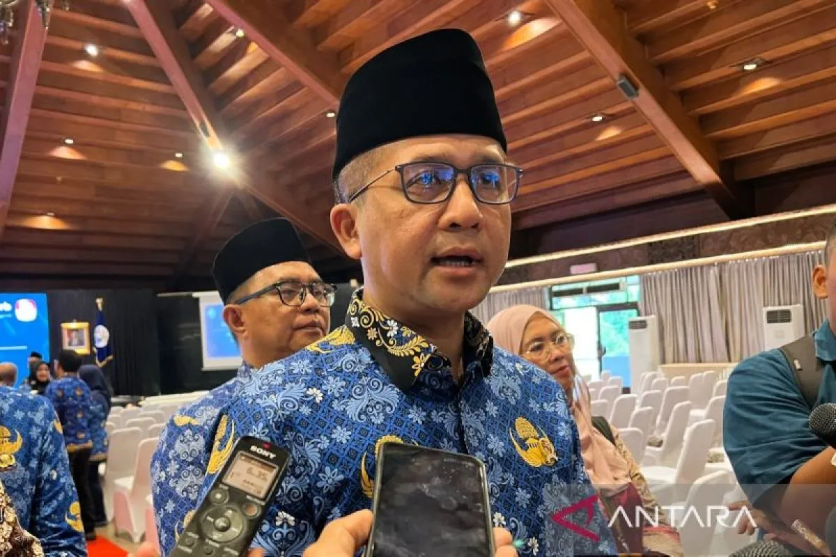 Menteri Transmigrasi (Mentrans) Muhammad Iftitah Sulaiman