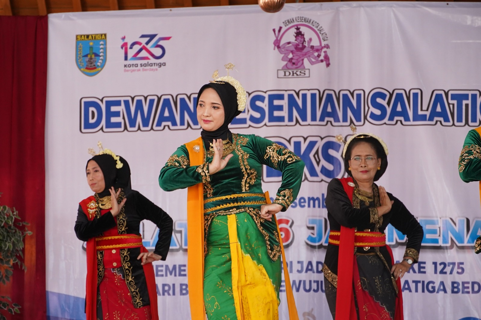 Ratusan penari memeriahkan acara Salatiga Enam Jam Menari, Minggu 20 Juli 2025 (Pemprov Jateng)