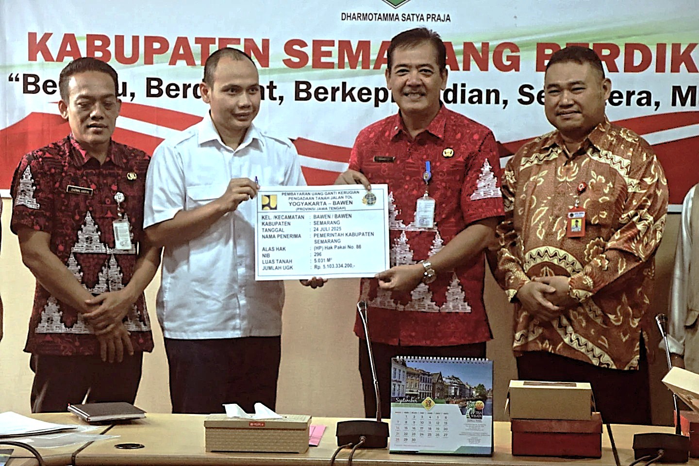 Pemkab Semarang terima UGK ruas tol Bawen - Ambarawa Rp9 miliar pada Kamis 24 Juli 2025 (foto: Diskominfo Semarang)