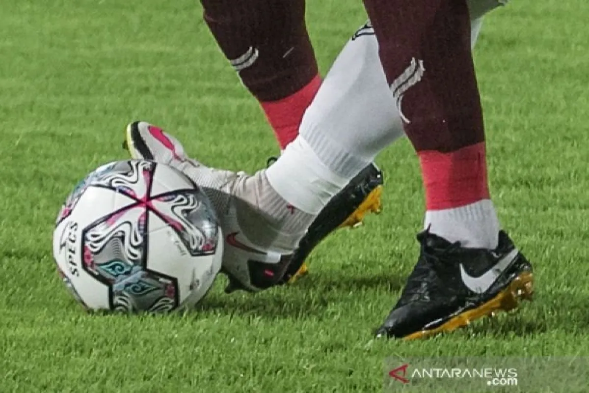 Pemain sepak bola