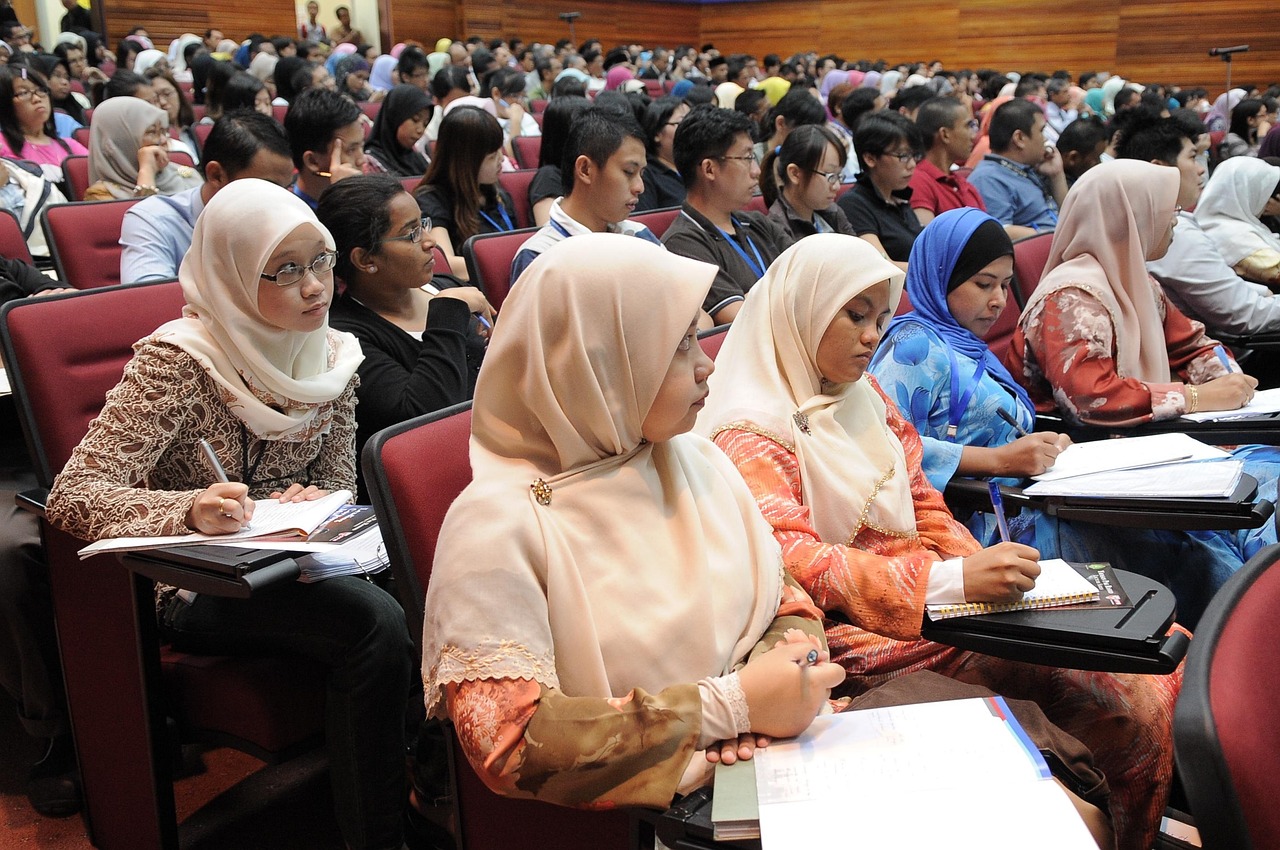 mahasiswa Mahasiswa di kelas