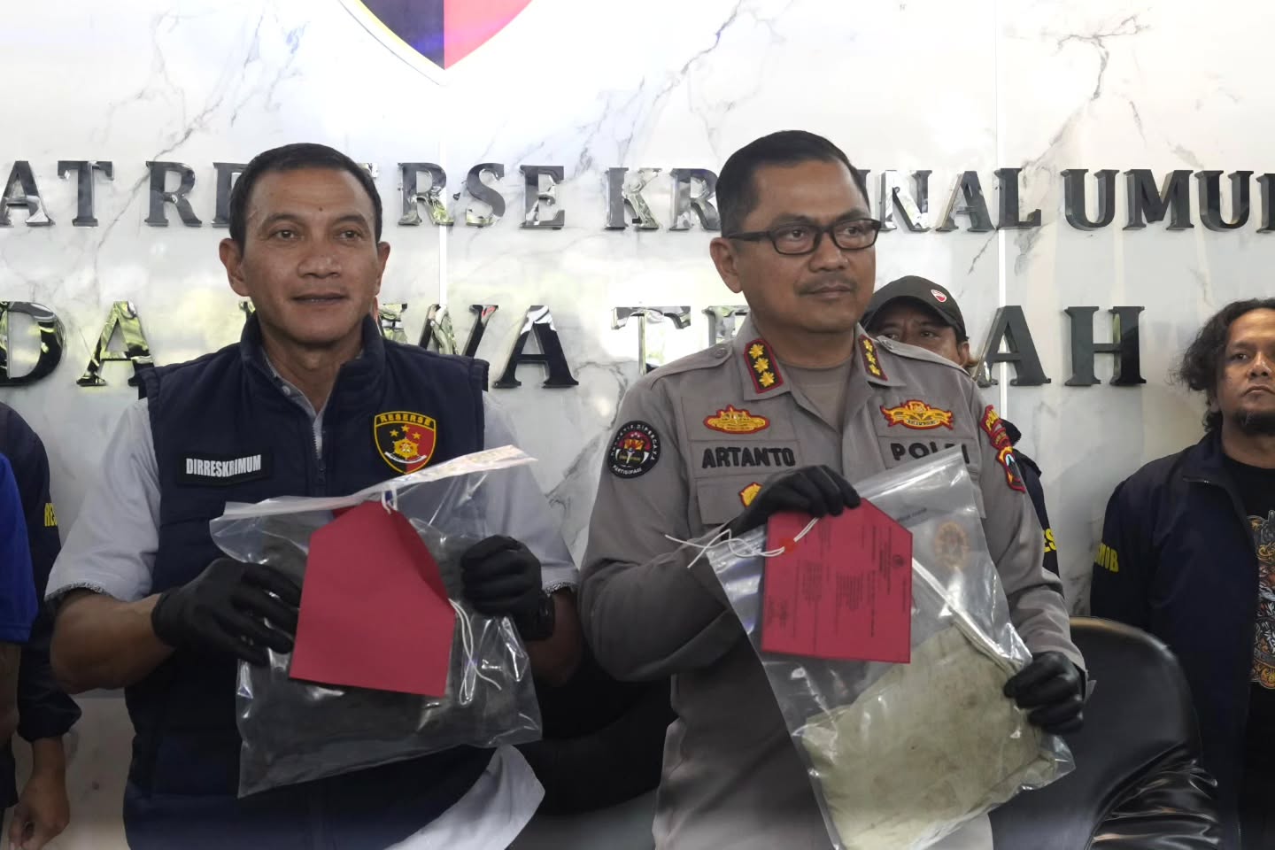 Polda Jateng mengungkap aksi pencurian spesialis minimarket