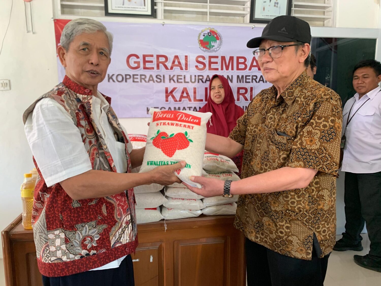 Koperasi kelurahan Merah Putih Kalicari Kecamatan Pedurungan. (matasemarang.com/Lia Dina)