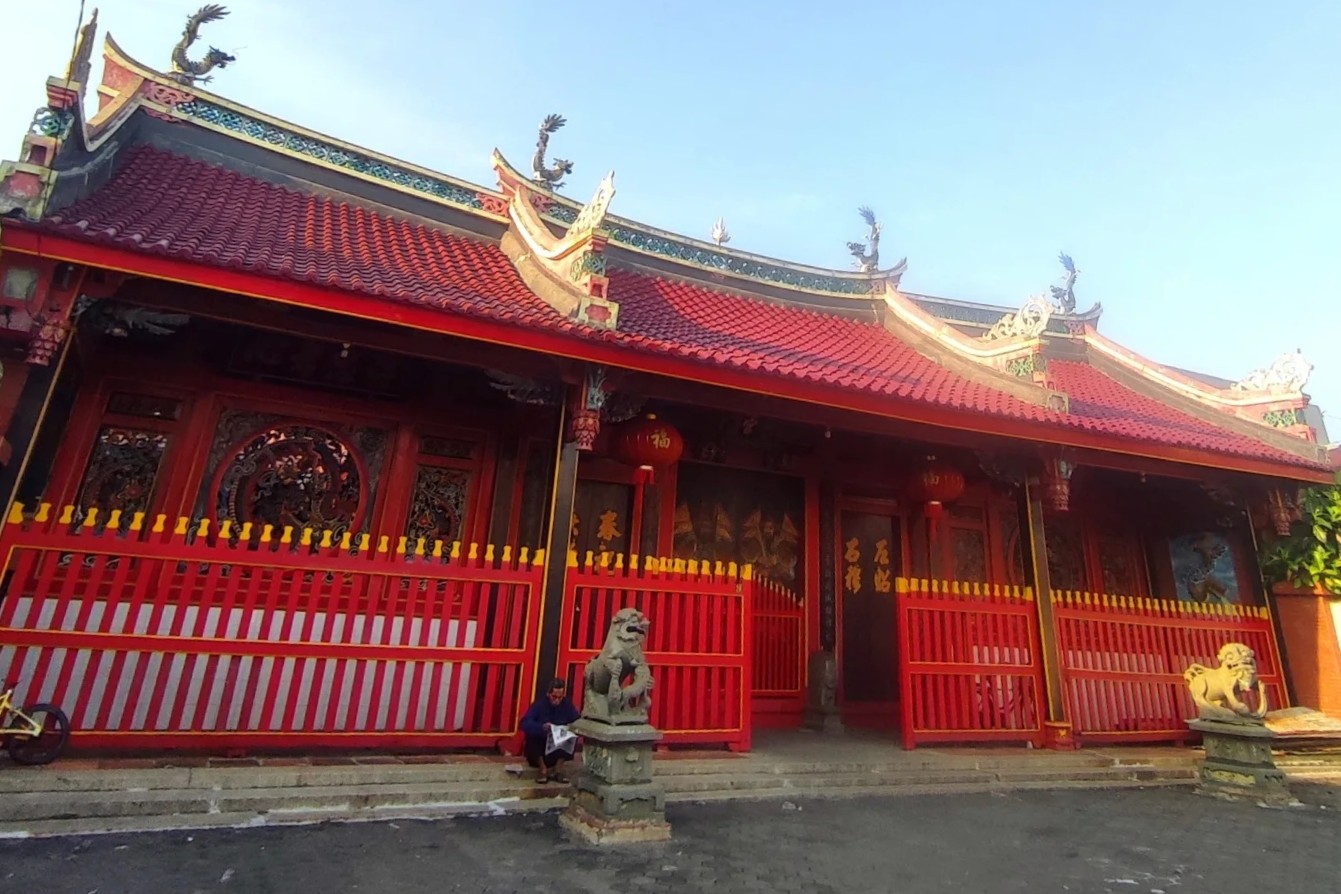 Klenteng Hwie Wie Kiong