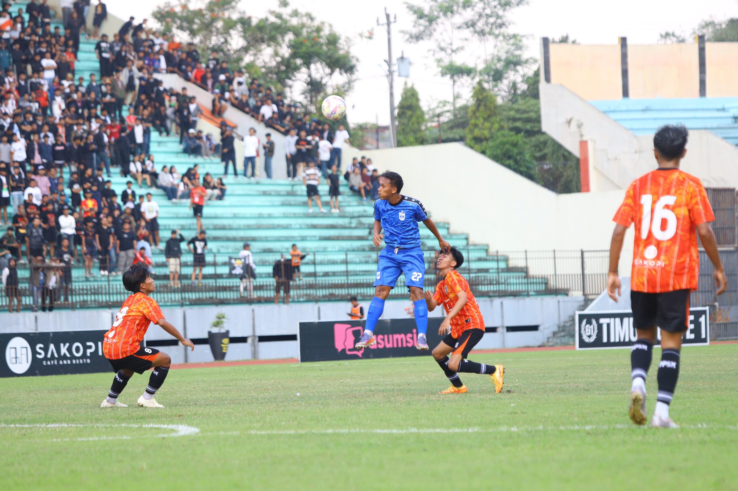 Laga uji coba PSIS Semarang vs PPSM Magelang. (matasemarang.com/Lia Dina)