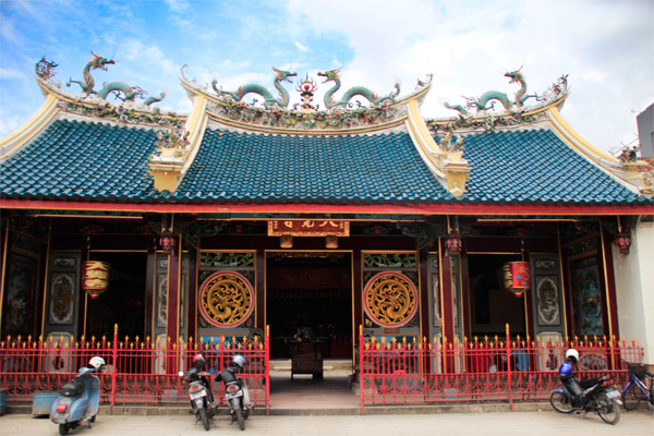 Klenteng Tay Kak Sie