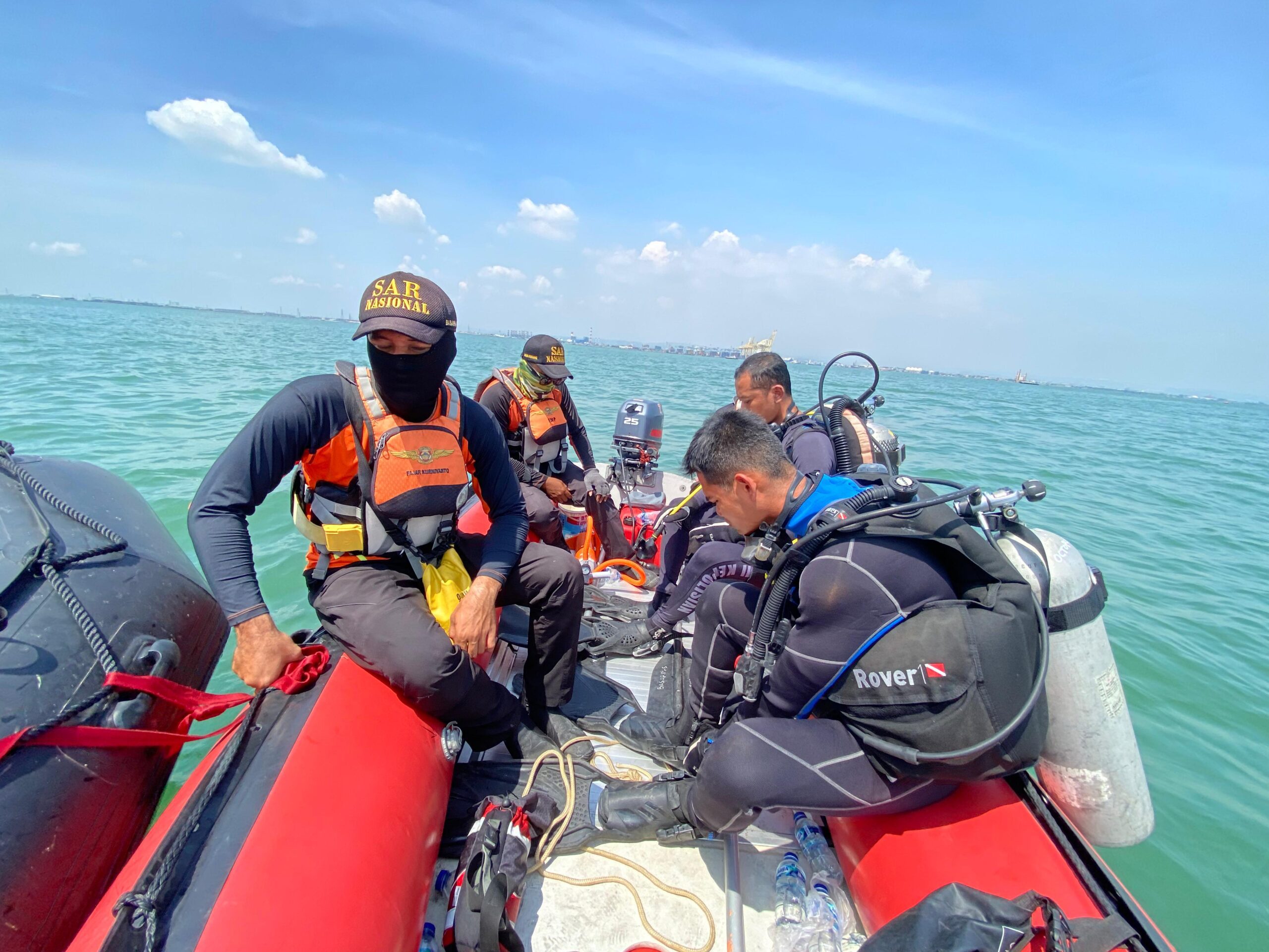 Pemancing yang hilang di Pelabuhan Tanjung Emas akhirnya ditemukan di Demak (foto: Basarnas Semarang)