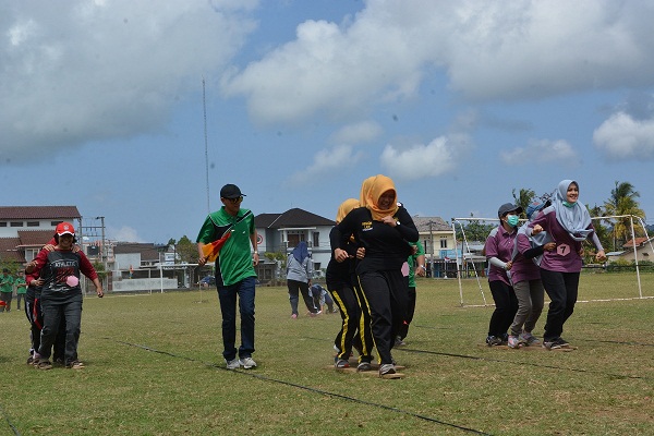 Lomba balap bakiak
