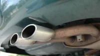 knalpot emisi mobil