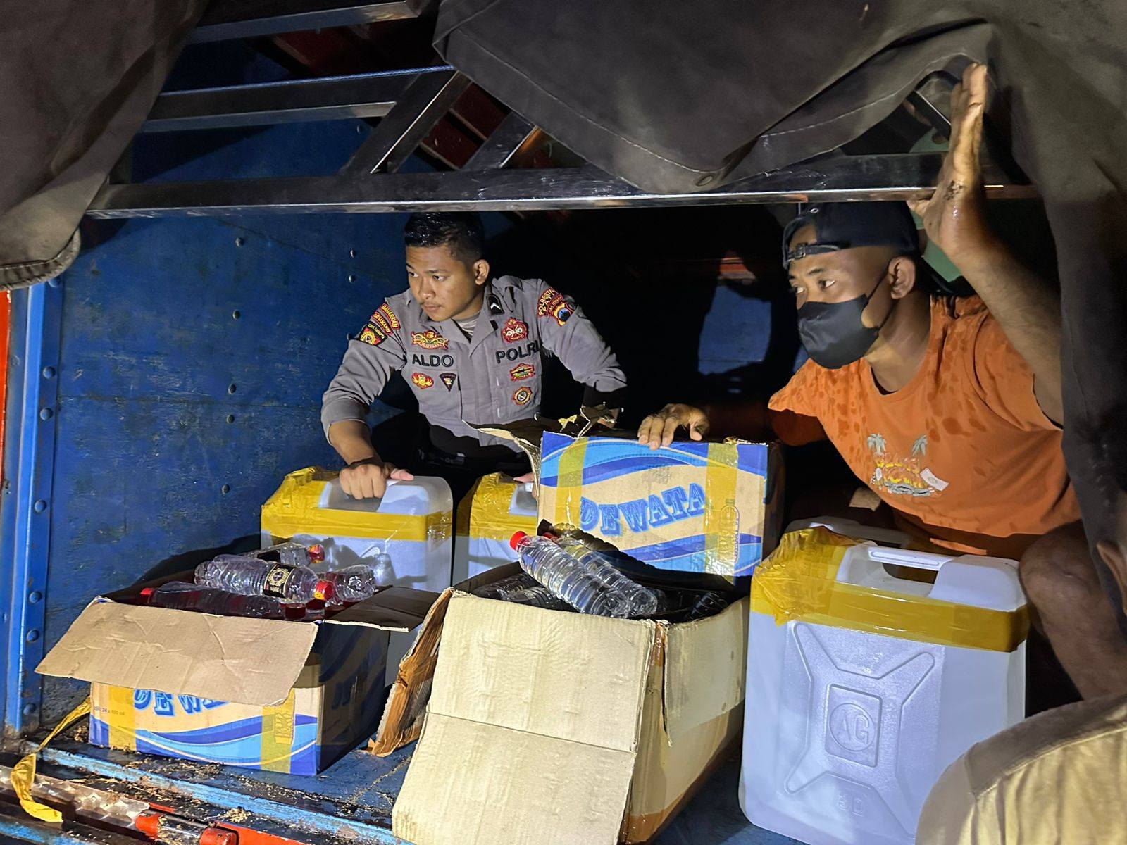Polisi amankan 181,2 liter arak jelang aksi warga pati pada 13 Agustus 2025 (foto: Polresta Pati)