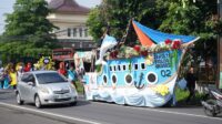 Karnaval meriahkan Dies Natalis ke-62 Unsoed (foto: Humas Unsoed) Karnaval meriahkan Dies Natalis ke-62 Unsoed (foto: Humas Unsoed)