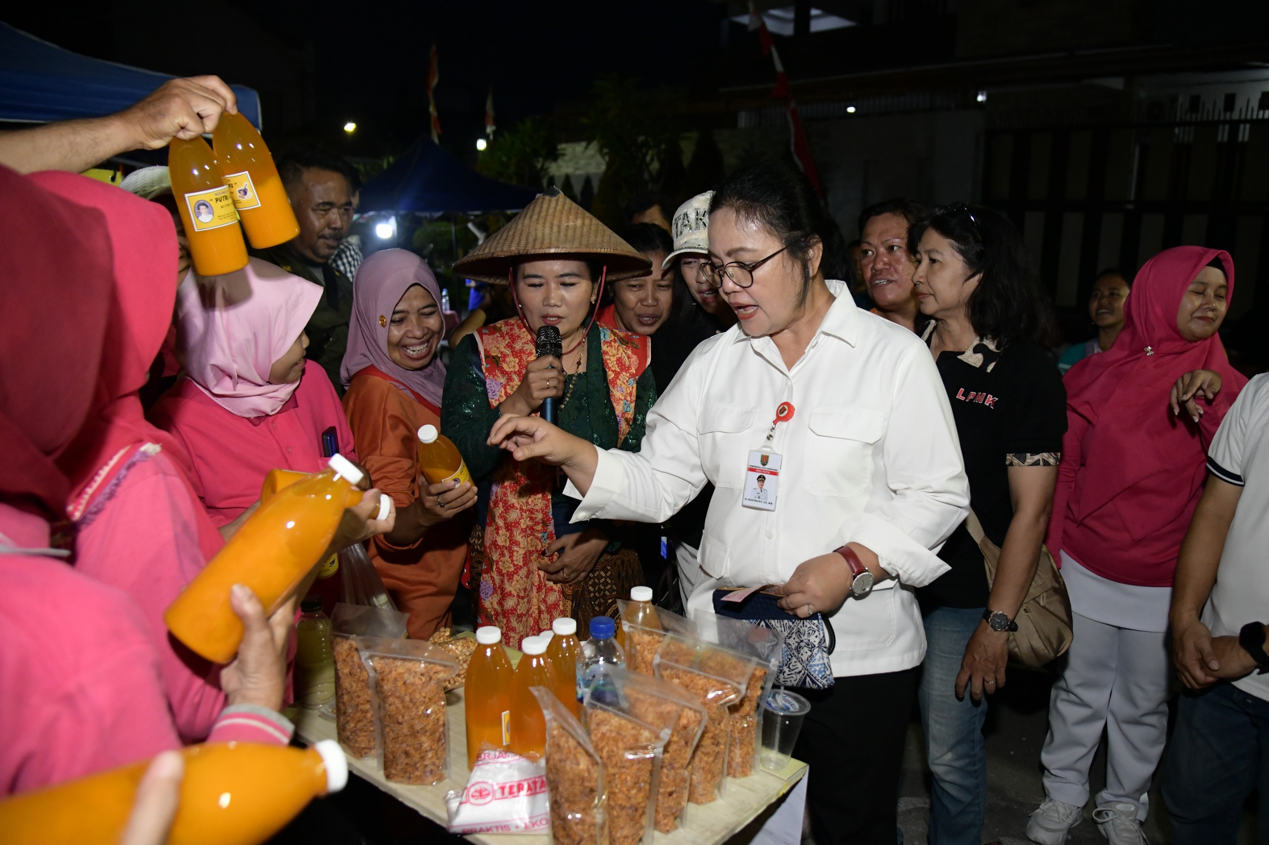 Wali Kota Semarang tinjau Pasar Tiban UMKM. (matasemarang.com/Lia Dina)