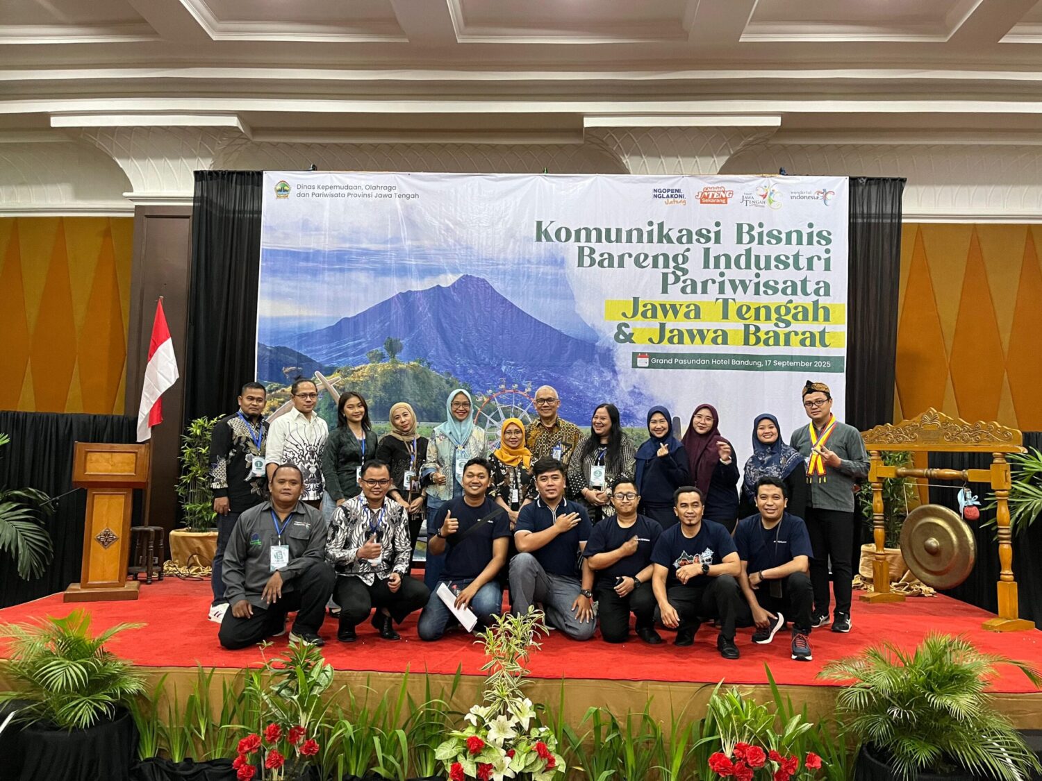 Komunikasi Bisnis Dinporapar di Jawa Barat (matasemarang.com/Lia Dina)