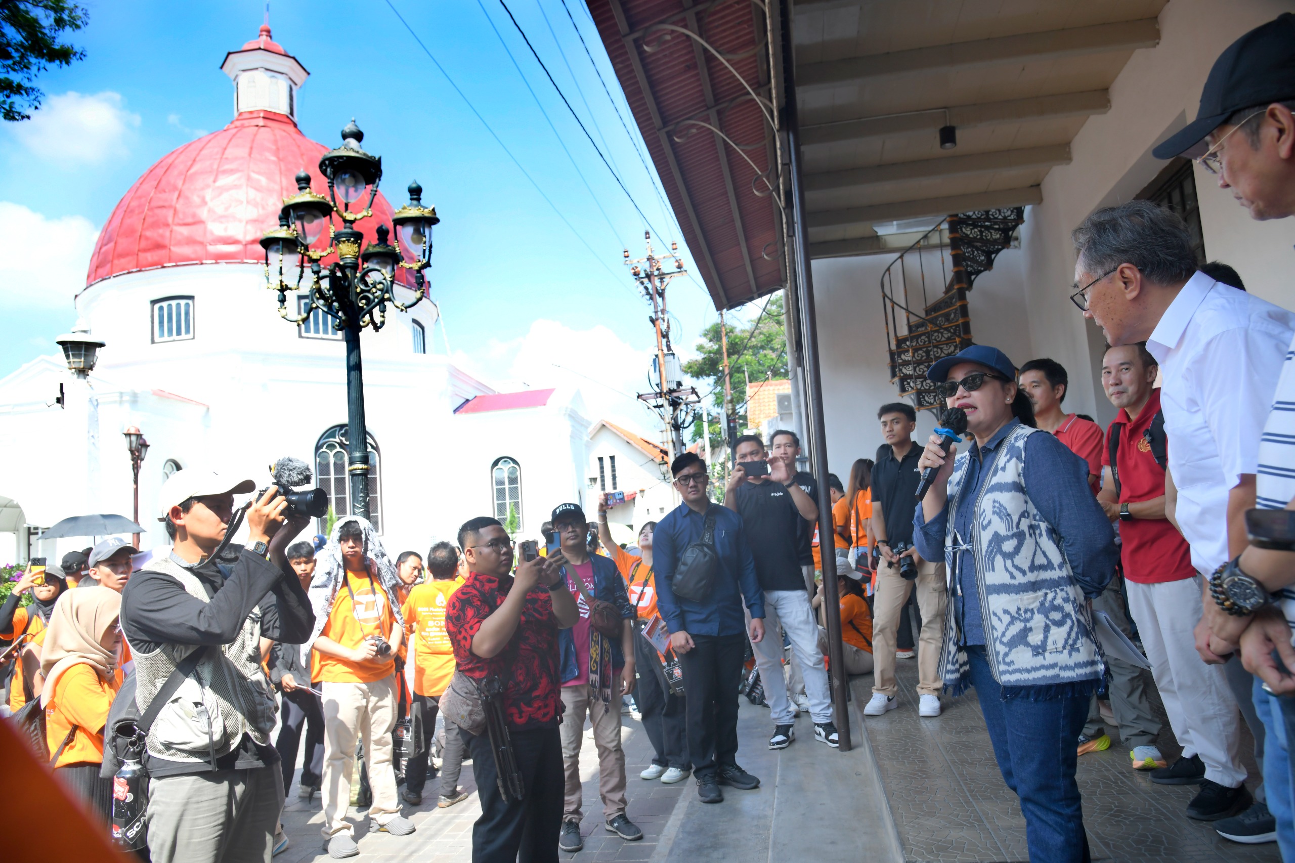 Wali Kota Semarang saat menghadiri kompetisi DOSS Photolympic 2025 Chapter Semarang di Oudetrap Kota Lama Semarang (matasemarang.com/Lia Dina)