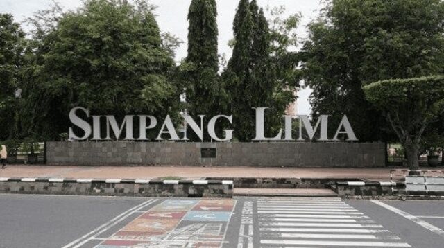 Simpang Lima Semarang