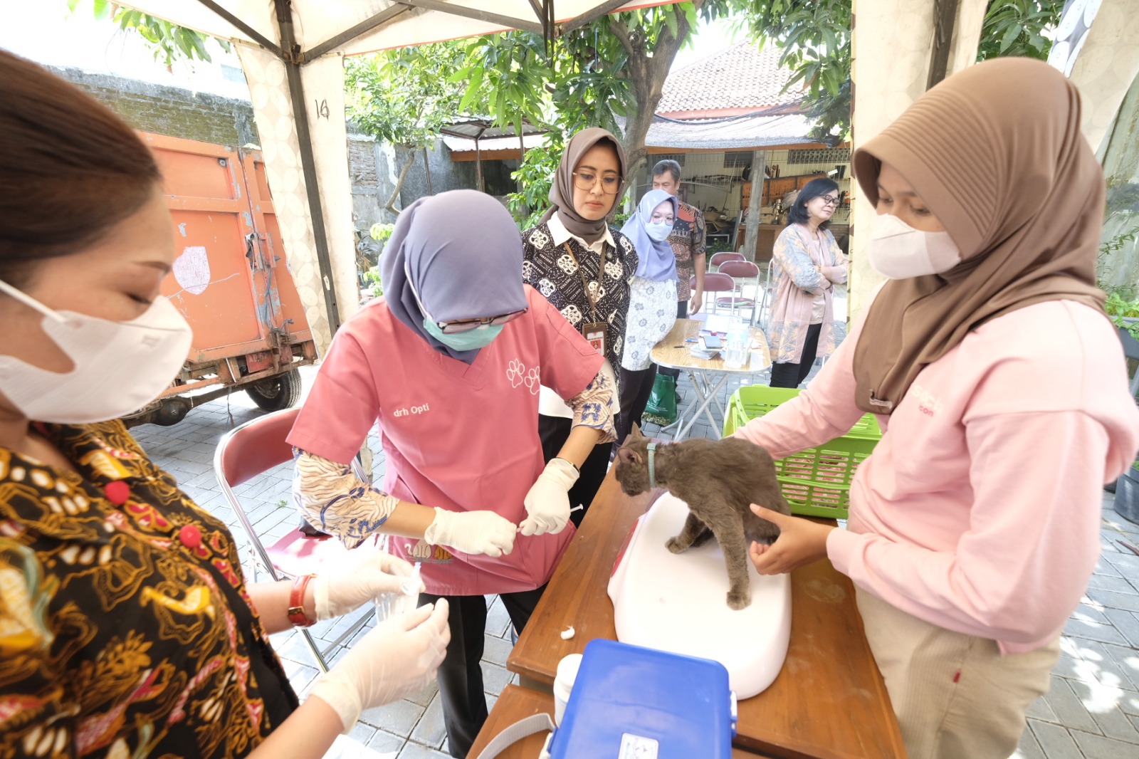 Vaksinasi rabies gratis di Kota Surakarta (foto: Humas Pemprov Jateng)