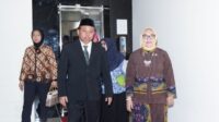 Rektor Unsoed Prof Akhmad Sodiq dan Menteri Pemberdayaan Perempuan dan Perlindungan Anak (PPPA) Arifah Fauzi. (foto: Humas Unsoed)