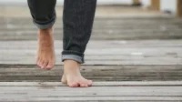barefoot-gebca99db1_1280.jpg