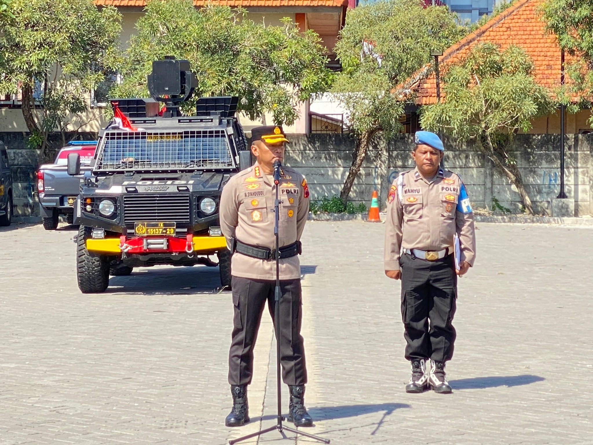 Kapolrestabes Semarang Kombes Pol Syahduddi pimpin apel jelang aksi di Simpang Lima (foto: Polrestabes Semarang)