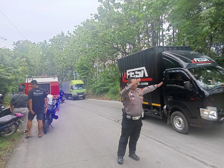 Oli tumpah di Sigar Bencah (foto: Polsek Tembalang)