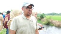Bupati Batang Faiz Kurniawan saat melihat kondisi Sungai Sono yang tercemar, Senin 27 Oktober 2025 (foto: Pemkab Batang) Bupati Batang Faiz Kurniawan saat melihat kondisi Sungai Sono yang tercemar, Senin 27 Oktober 2025 (foto: Pemkab Batang)