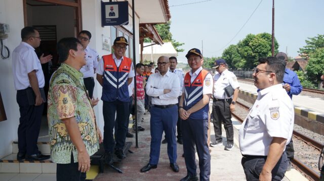 Kunjungan kerja PTKAI ke KITB. (matasemarang.com/Lia Dina)