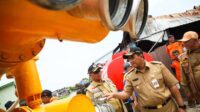 Wagub Jateng Gus Yasin meninjau pompa yang ada di Kota Semarang, Senin 27 Oktober 2025 (foto: Humas Pemprov Jateng) Wagub Jateng Gus Yasin meninjau pompa yang ada di Kota Semarang, Senin 27 Oktober 2025 (foto: Humas Pemprov Jateng)