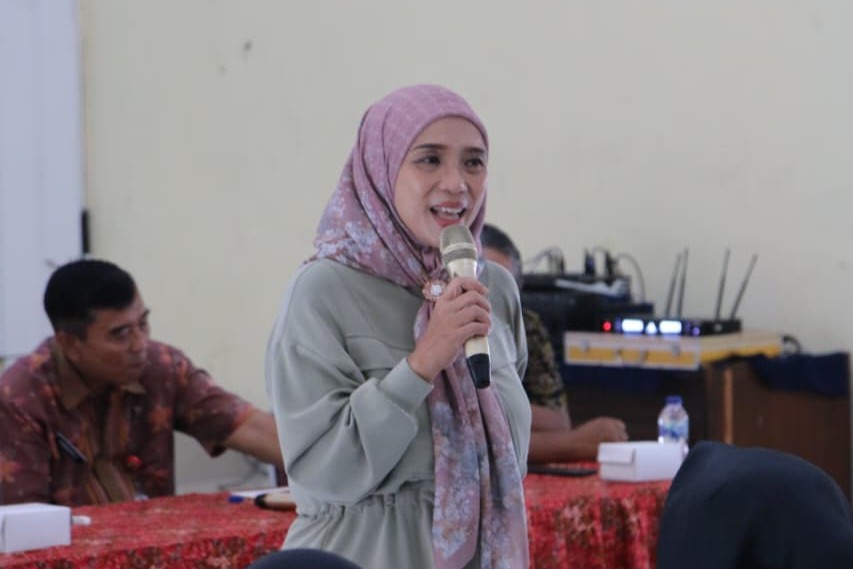 Anggota Komisi E DPRD Jateng Krisseptiana atau Tia Hendi