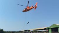 Potensi SAR dibekali cara aman repling dari helikopter (foto: Basarnas Semarang) Potensi SAR dibekali cara aman repling dari helikopter (foto: Basarnas Semarang)