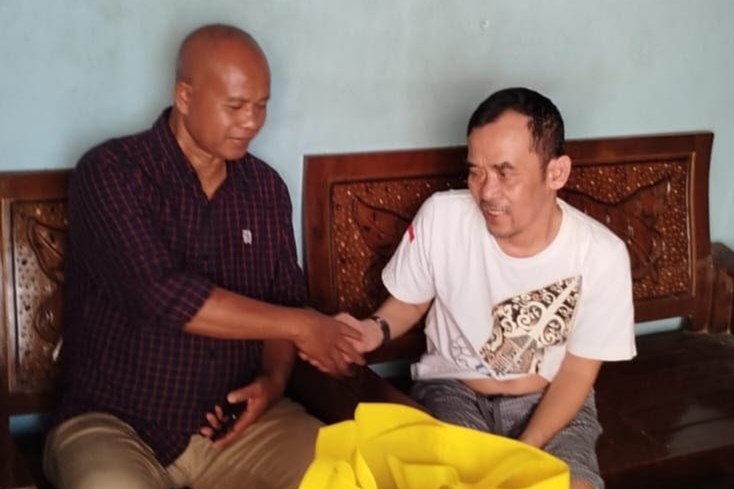 LKK Semarang mengunjungi seniman yang sakit
