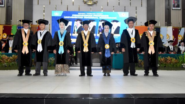 Unsoed kukuhkan 5 profesor (foto: Humas Unsoed)